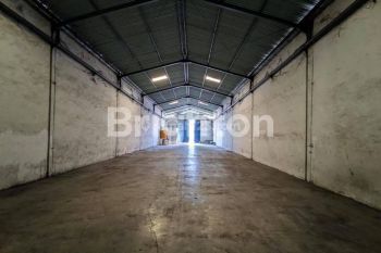 gudang murah siap pakai di margomulyo permai Surabaya. dekat akses tol tandes