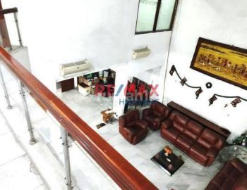 RUMAH MEWAH MURAH JARANG ADA DI INTERCON KEBUN JERUK JAKARTA BARAT