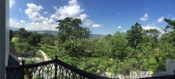 Jual Cepat Villa Mewah di  Sentul City View Gunung dan Golf