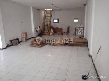 ruko strategis dikota cocok untuk supermarket, bisnis otomotif, kuliner . 3 ruko