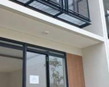 Rumah minimalis cantik disewakan di Kota baru Parahyangan