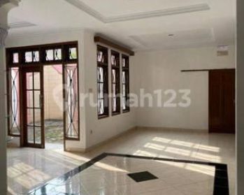 MASIH ADA TERSEDIA Rumah Strategis dekat Ubertos Bandung