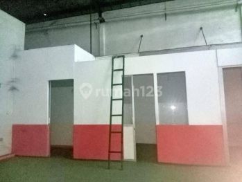 Gudang Bagus Bersih di Mainroad Holis Bandung