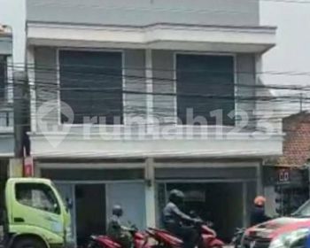Ruko 2 Lantai Jl. Ahmad Yani Gedangan Sidoarjo Siap Huni SHM