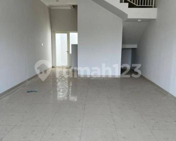 Sewa Ruko 3 Lantai Podomoro Park