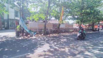 Dijual Tanah 1393 Cemani Solo Tepi Jalan Raya Bonus Bangunan Ruko