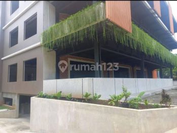 Di Jual Cepat Gedung Pejaten Barat