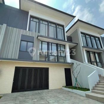 Disewakan Rumah Mewah di Cluster Lakewood Navapark Bsd City