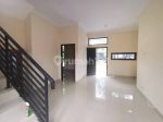 thumbnail-rumah-mewah-2-lantai-unit-hook-dalam-perumahan-elite-pondok-permai-giwangan-13