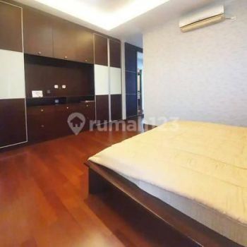 Rumah Dalam Cluster Full Furnished Di Bintaro Jaya Sektor 7