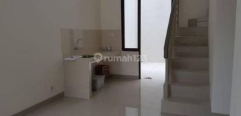 Disewakan Rumah Murah 2lantai di Cluster Shinano Jakarta Garden City Jakarta