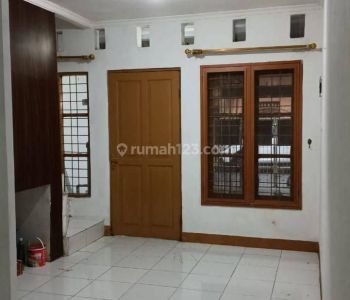 Dijual rumah di taman permata palem jakarta barat