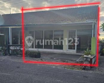 Disewakan Toko di kerobokan dekat areal villa