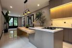 thumbnail-rumah-desain-industrial-modern-shm-di-bsd-versailles-residence-2