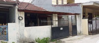Dijual Rumah Strategis di Bulevard Hijau Harapan Indah Bekasi