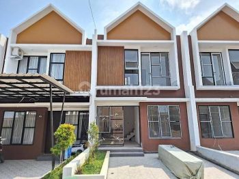 Rumah Villa Bunda 3 deket kota wisata cibubur Jakarta timur
