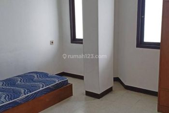 Ruang Usaha Rumah Kos di Surya Sumantri Pasteur Dekat Maranatha