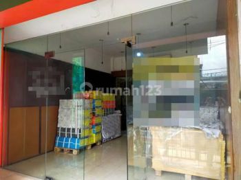 Ruko di Pungkur Bagus Ada Dinding Kaca