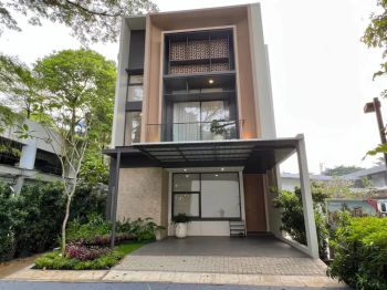 Rumah Full Furnish Di Pusat Kota BSD, Dekat Aeon Mall dan Akses Toll