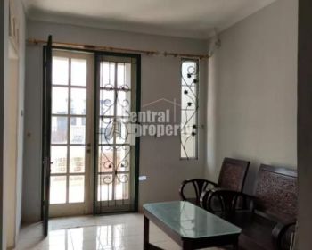 Dijual Rumah Asri 2 Lantai Citra Gran