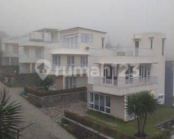 Rumah view pegunungan & view kota Bandung strategis 15 mnt Tol