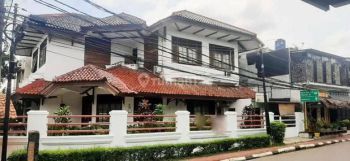 Rumah 2 Lantai Bagus Semi Furnished di Camar, Tangerang Selatan