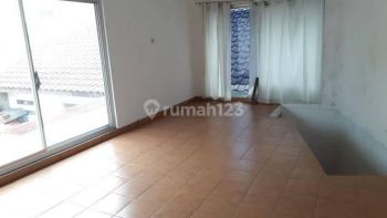 Rumah Dijual Modern di Sayap Pajajaran 2 Lantai