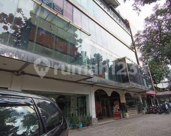Disewakan Gedung Dengan Pondasi Sangat Kuat