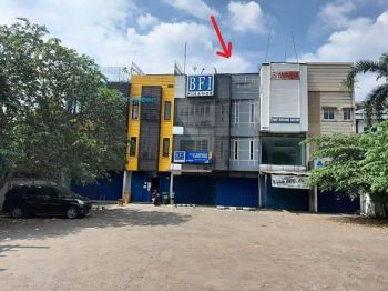 Disewakan Ruko 3,5 Lantai, Luas 267m2 di Pasar Minggu Raya, Pejaten Timur