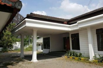 Komersil Area RAYA JEMURSARI, Rumah 1 Lantai, (Min. 3thn)