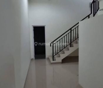 Disewa Ruko Bagus Bisa Untuk Kantor di Summarecon