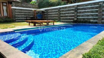 Villa Nyaman Fully Furnished Plus Private Pool di Bandung Utara.