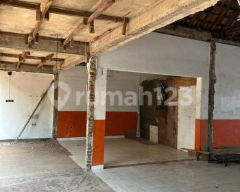 Disewakan Ruang Usaha Pusat Kota di Jalan Bahureksa Bandung