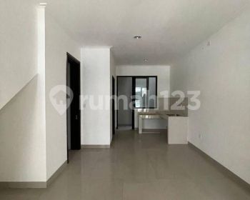 Sewa Rumah Milenial 4.5x10m2 2 Lantai Unfurnished Pik 3