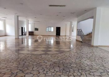 Gedung 4 Lantai Sangat Bagus Buat Kantor Setiabudi, Bandung