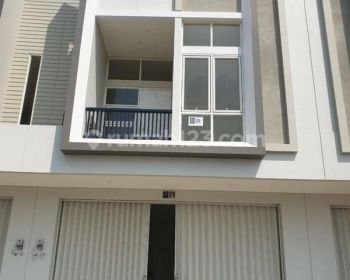 Di Sewakan Ruko Vasana 2 Lantai Lebar 6x14 di Harapan Indah Bekasi Barat