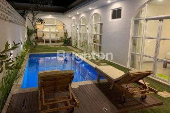LUXURY BRAND NEW VILLA WALKING DISTANCE TO MUNGGU BEACH