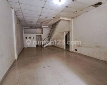 Ruko Gandeng Boulevard Tekno Bsd City, Hadap Jalan Raya