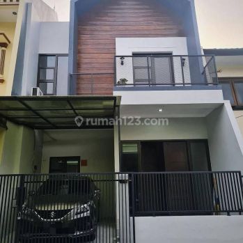 Rumah Cantik Baru Graha Raya dekat Pintu Tol Graha Bintaro Jaya