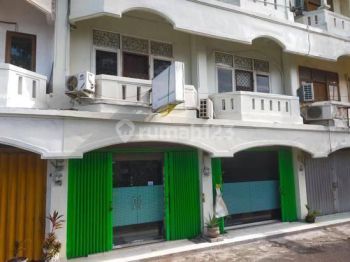 Disewa Ruko Gandeng 3 Lantai Siap Pakai di Ngurah Rai, Kuta Bali