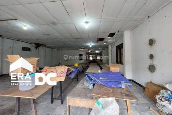 Ruang Usaha Dengan Halaman Parkir Luas Sudirman Semarang