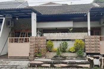 Best Choice 2BR/5BR House at Kutisari Indah By Travelio