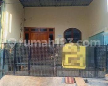 Disewakan rumah rapih di Puri harapan Bekasi