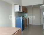 thumbnail-disewakan-apartemen-the-springlake-summarecon-bekasi-freesia-2-bedroom-furnished-3