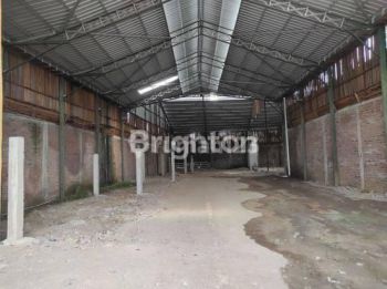 GUDANG SIAP HUNI AREA PENGGARON SEMARANG TIMUR