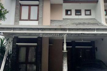 Rumah di Cikutra 2 Lantai SHM Bagus Barat
