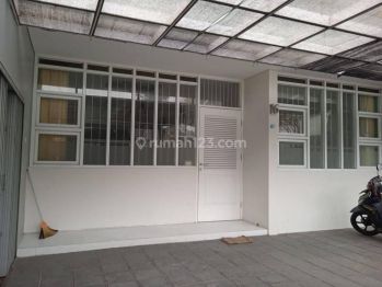 Dijual Rumah Terawat di Komp Muara Bandung