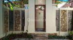 thumbnail-di-sewakan-villa-sekat-pantai-sanur-denpasar-bali-indonesia-2