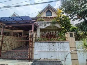 Rumah 2 Lantai di jual murah melalui lelang di Bintaro Sektor 3