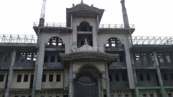 Tanah Bangunan Pesantren di Lokasi nya : jln.Adi Sucipto RT 02/08 No.128 Kel.